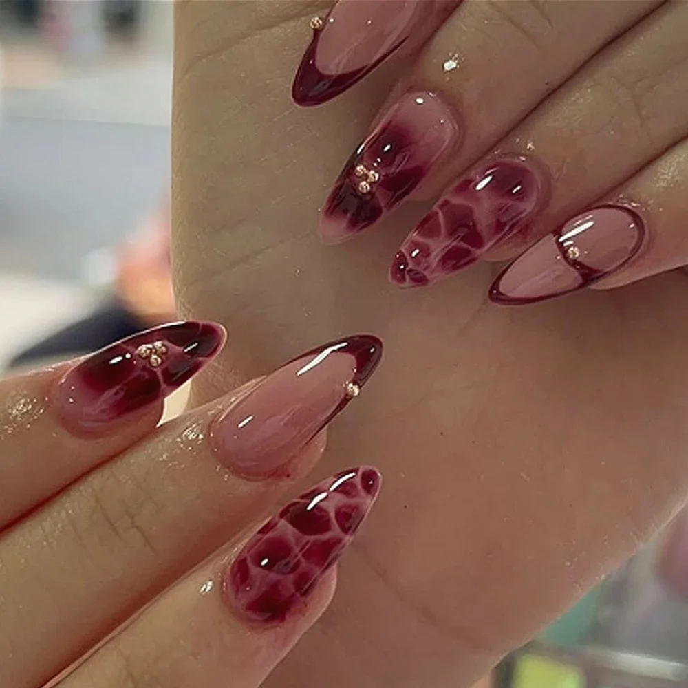 Purple Flower Petal Halo Dyeing Golden Edge Wearable Nail Art Almond False Nail Detachable Finished Fake Nails Press on Nail