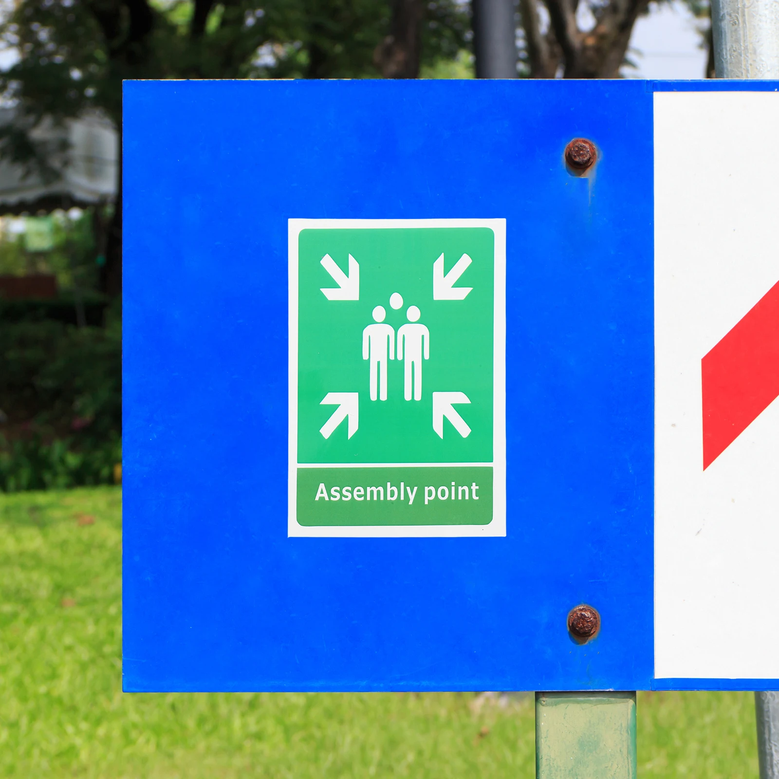 

10Pcs Assembly Point Emergency Sign Stickers Self-Adhesive High Visibility Fire Evacuation Exit Signs for Workplace Construction