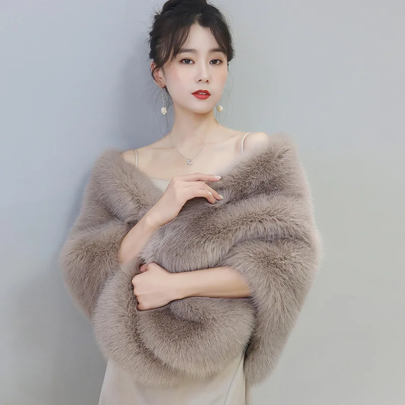 

2025 Faux Fur Shawl: Mink/Fox Collar Cape for Qipao, Chic Short Outerwear