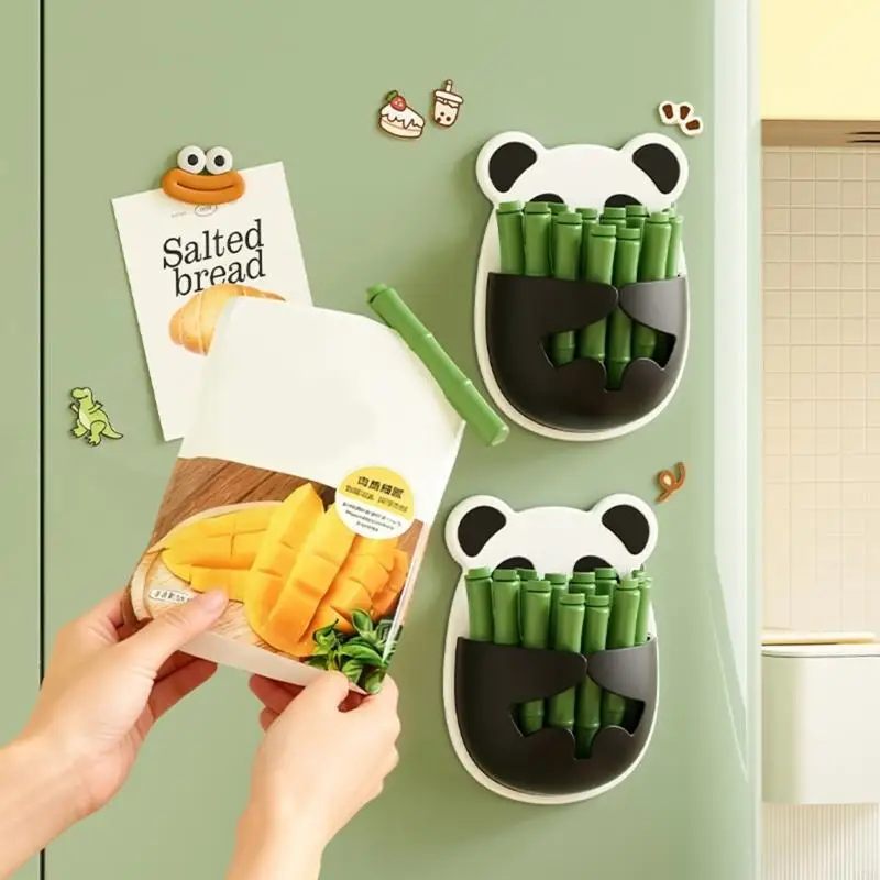37ME Practical Panda Designs Plastic Clip Panda Refrigerator Sticker Sealing Clamps