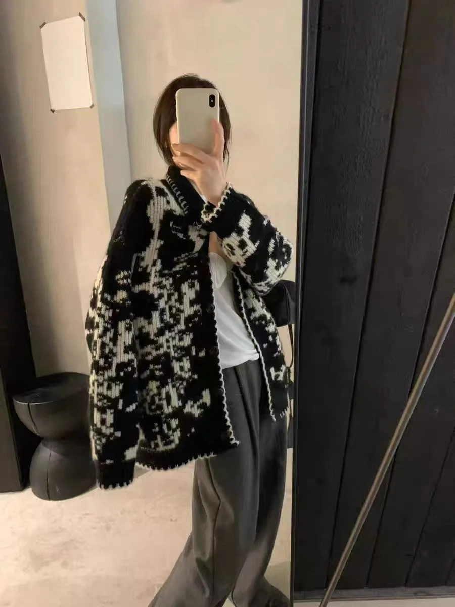 

Women's Autumn Winter Loose Fit Knitted Sweater Coat Fluffy Contrast Color Tassel Collar Warm Thermal Faion Outerwear