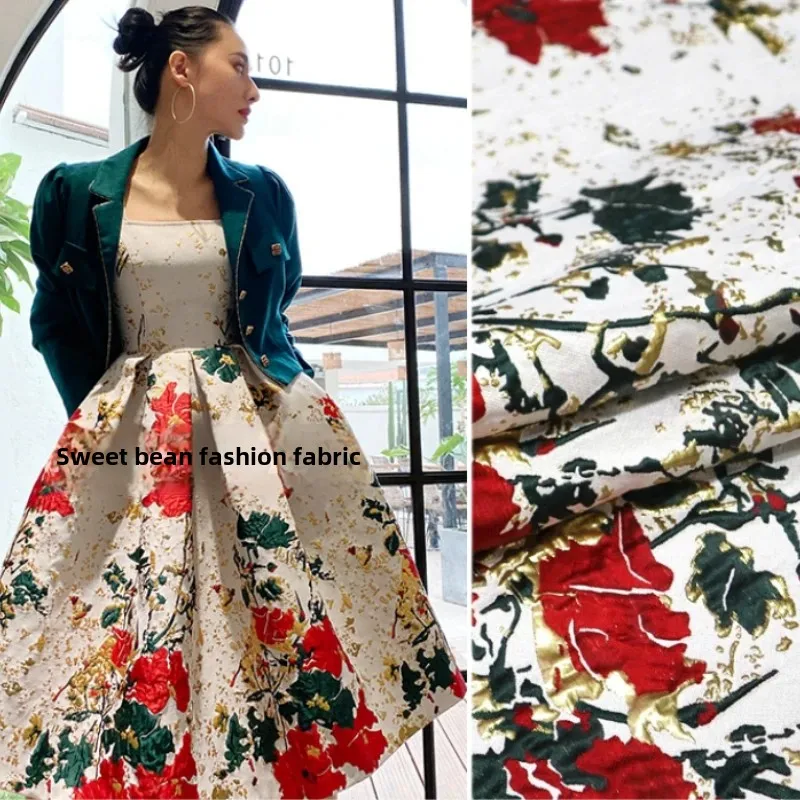 

Золотая линия парча жаккардовая ткань с тиснением платье плащ одежда европейский бренд модный дизайн шить оптовая продажа ткань на метр