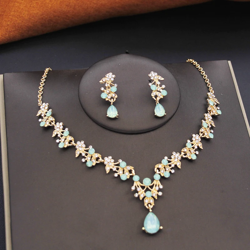 Gorgeous Crown Bridal jewelry set for Women Tiaras Birthday Wedding Dress Crowns and Choker Necklace Earrings Set Accessories