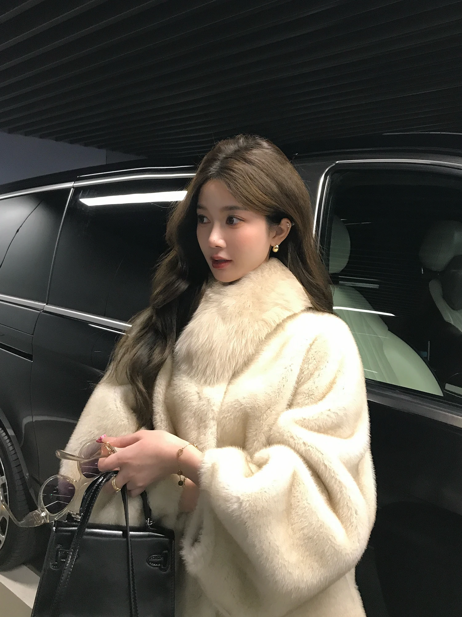 

LM Eco-Friendly Fur Collar Women's Winter Coat Vintage Sle Artificial Mink Fur Jaet Korean Sle Long Sve Coat