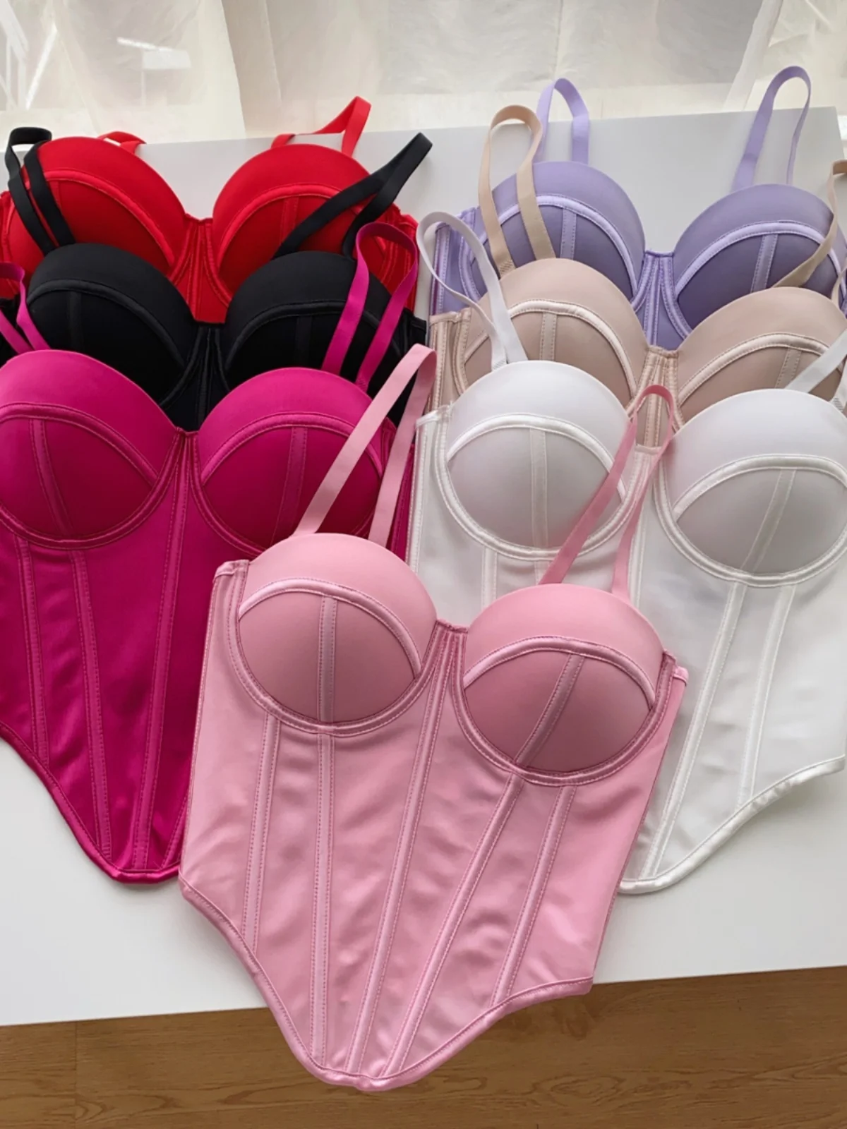 Elegant Fishbone Design Slim Fit Women's Vest Underwear Beautiful Back Design Commute Style Inner Wear Autumn Winter New Arrival