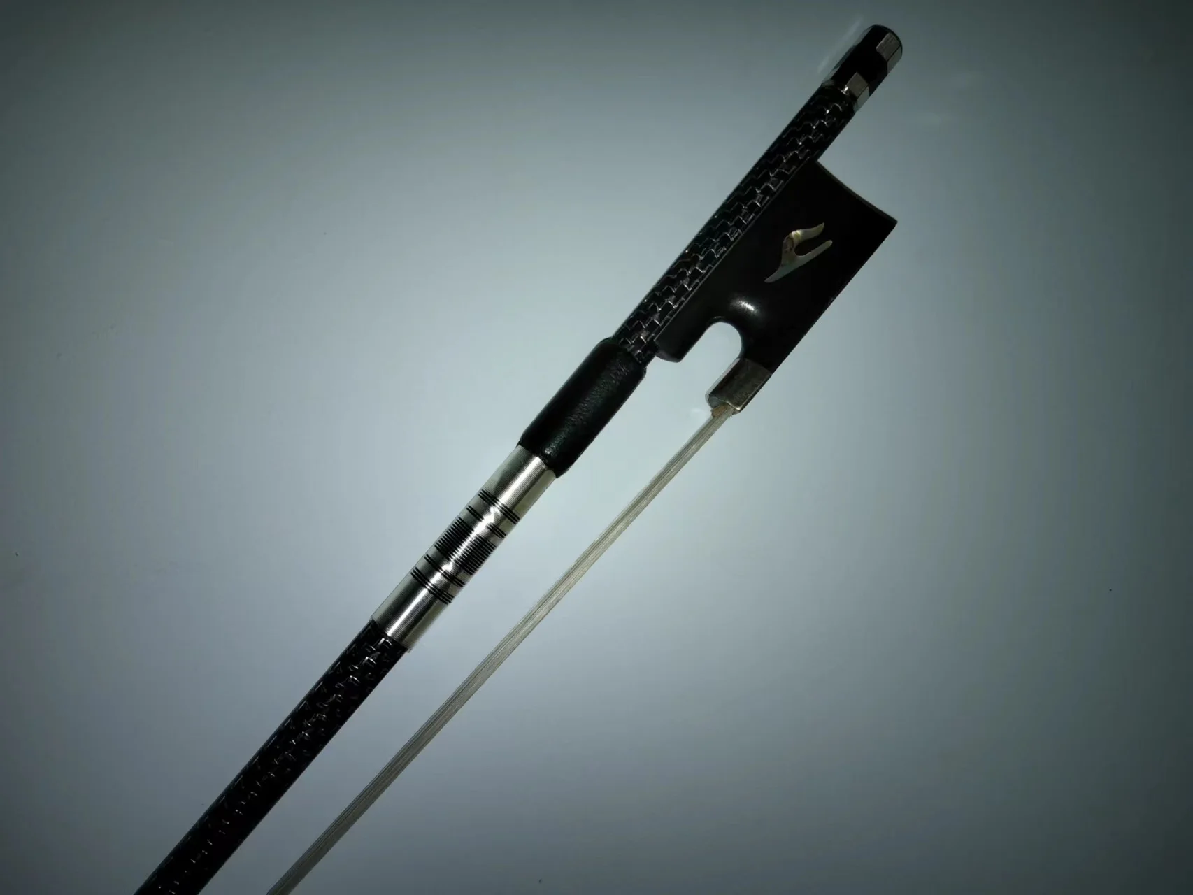 3PCs Strong Balanced Violin Bow 4/4 with Pro Silver Color Wire Inlay Ebony Frog Nickel Cooper Amounted