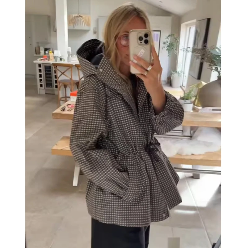 2026 New Vintage Check Hooded Parka Women Adjustable Waist Relaxed Fit Plaid Jacket Stand Collar Long Sleeve Casual Outerwear