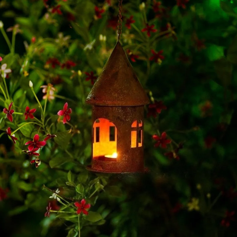 Nordic vintage rusty iron house decoration pendant castle candle holder candle protection cover holiday decoration candle holder
