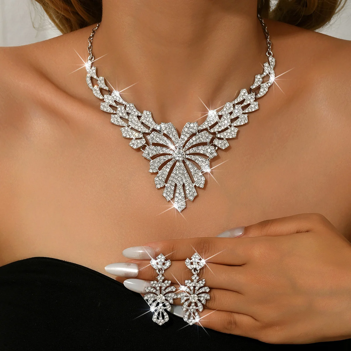 

Full diamond wedding dress, luxurious and fashionable women's jewelry, necklace, earrings, bridal jewelry set