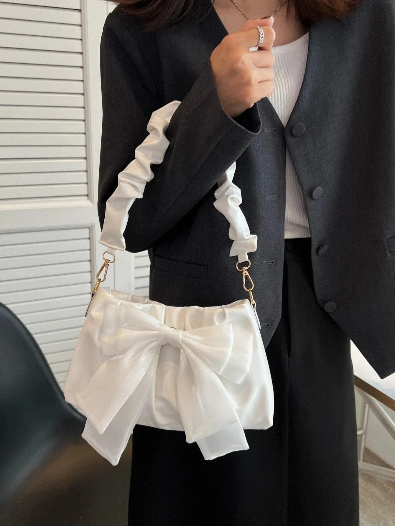 Cute Kawaii Moire Bow Decor Ruched Bag Lightweight Business Casual Bow Decor HandBag For Girls Women Fashionable Shoulder Bag