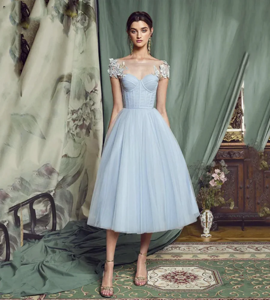 

Evening Gown Tea Length robes de soirée Sky Blue A Line Short Appliques Prom Dress Lace-up Backless Princess Celebrity