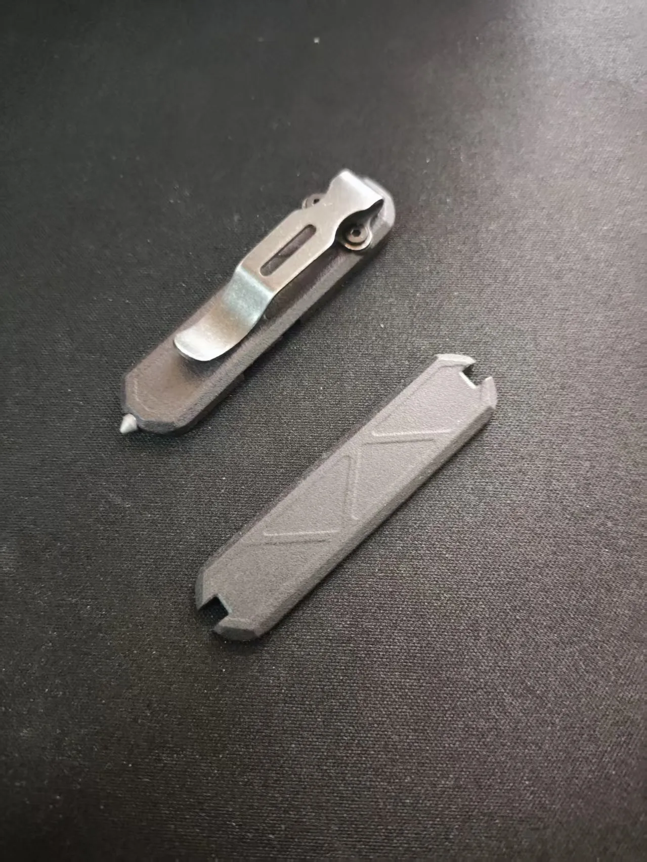 1 Pair Hand Made 3D Printed Nylon Scales With Pen Tweezers Pin Toothpick Slot and Pocket Clip for 58mm Victorinox SAK