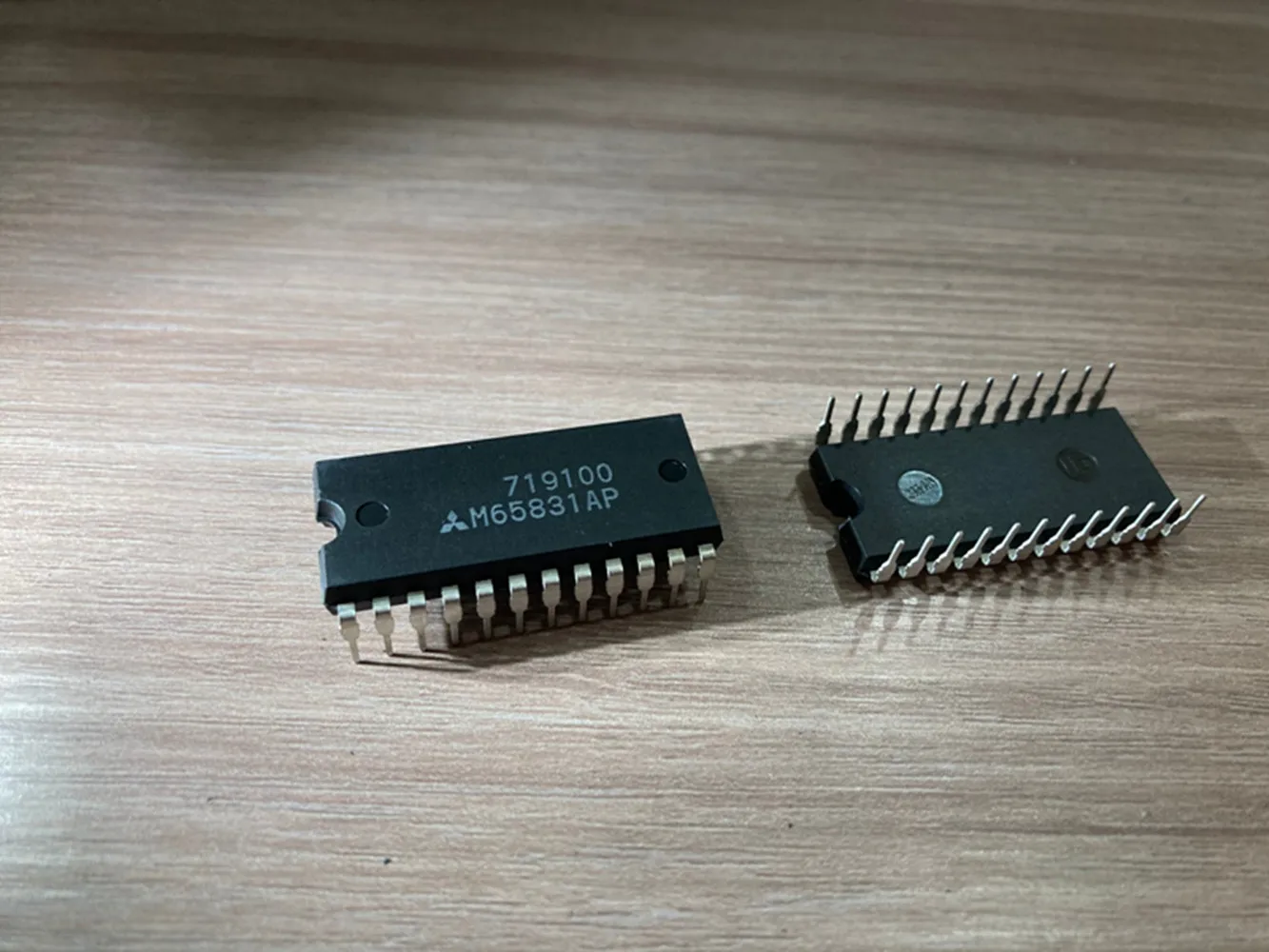 

M65831 M65831AP DIP24 Audio power amplifier IC