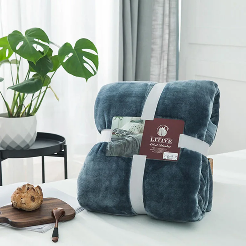 Nordic Solid Flannel Blankets Warm Multifunctional Sleeping Blanket for Office Home Queen King Size Bedspread for All Seasons