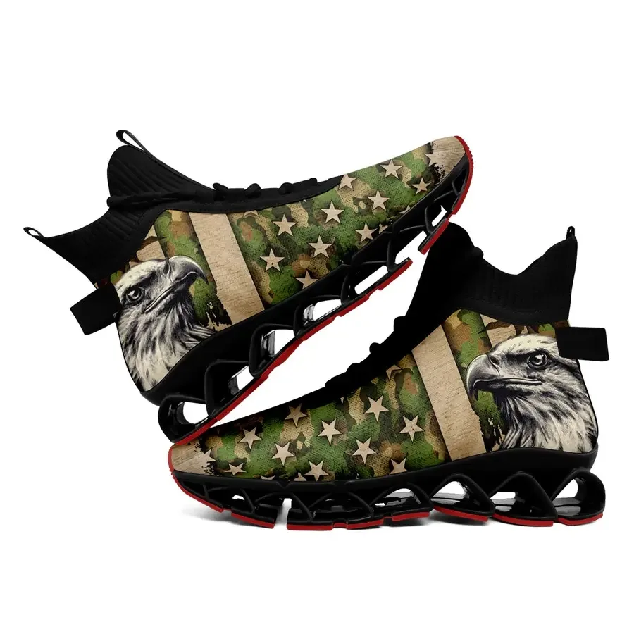 

Мужские спортивные кроссовки: Модные повседневные кроссовки для мужчин с уникальным принтом орла и камуфляжным узором, разработанные для [назначение/подача]