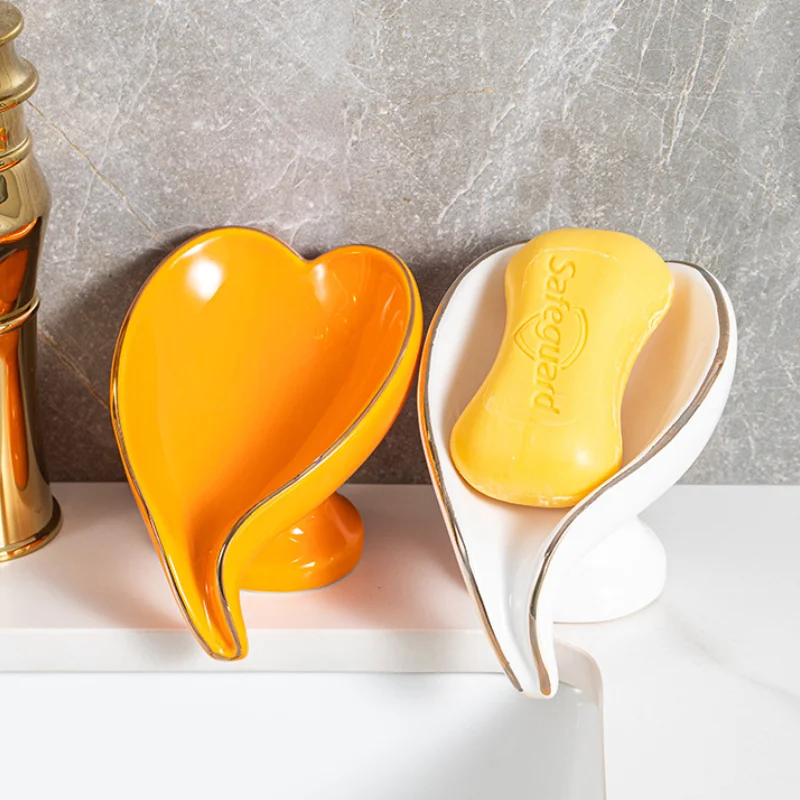 Ceramics Leaf Shape Soap Box Drain Soap Holder Box Luxury Bathroom Accessories Supplies Heart Shape Soap Dish Tray Gadgets