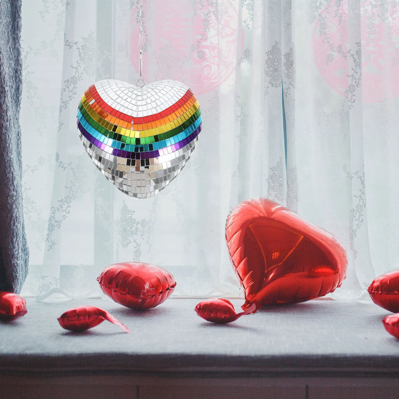 

Heart Shaped Reflective Disco Ball Hangings Mirror Ornament for Wedding Party Stage Shop Window Sparkling Decoration