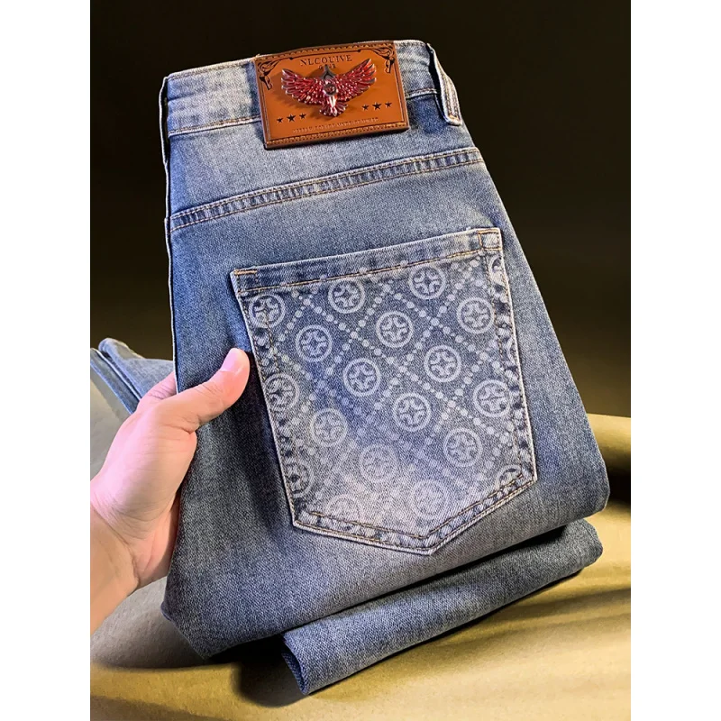 الراقية الخفيفة الفاخرة الرجال الجينز الاتجاه الخريف منتج جديد سليم صالح القدم الصغيرة منتصف الخصر الرجعية غسلها النسخة الكورية السراويل للرجال