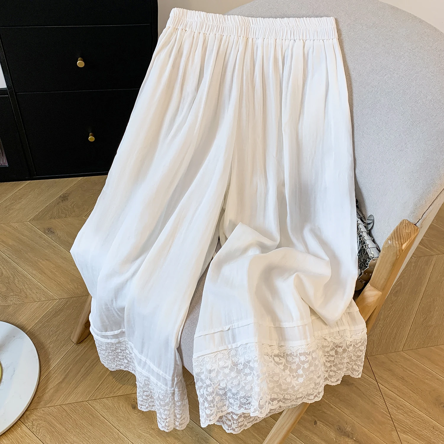 Sommer Neue Bequeme Casual Vielseitige Farbe Baumwolle Tead Spitze Hosen Elastische Taille Breite Bein Hosen Bein Verlängerung Wirkung