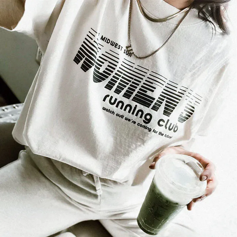 

Women's Running Club Letters Printing Graphic Tees Women Short Sleeve Loose Cotton Oversize t shirts Vintage Style 90s Shirts