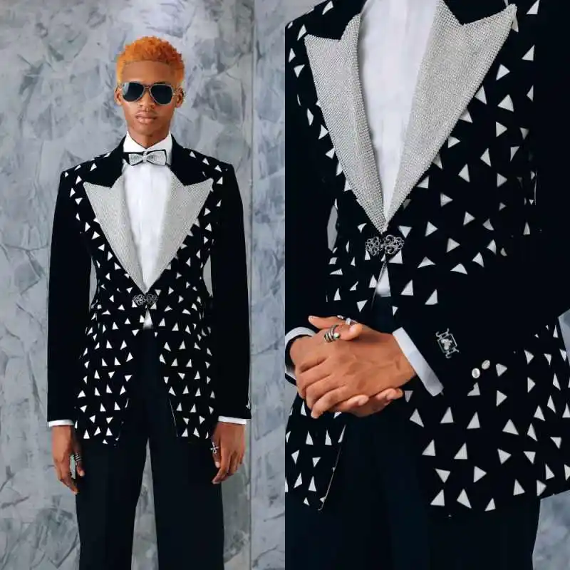 

Stylish Men Suits 2 Pieces One Button Peaked Lapel Jacket Sets Classic Fit Prom Male Party Customized Outfits