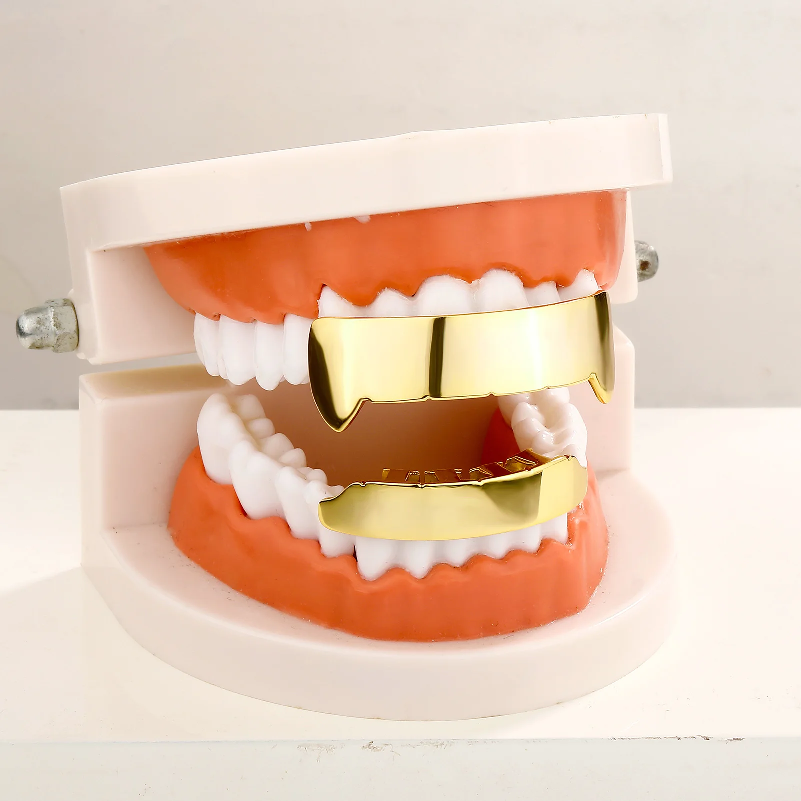 TOPGRILLZ الهيب هوب 6 أعلى و 6 أسفل Cyberpunk لامعة الأسنان الشوايات الأقواس مستطيل الأنياب الفم الأسنان قبعات لجميع القديسين مجوهرات