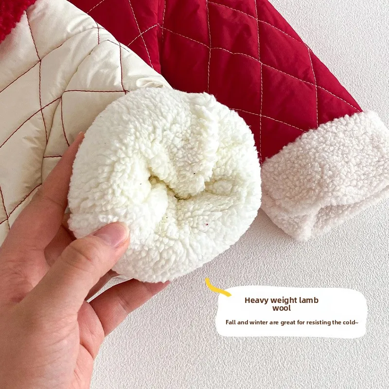 ملابس الأطفال السنة الجديدة 2025 ملابس شتوية جديدة للأولاد مطرزة برسوم كارتونية قطيفة ملابس قطنية ملابس قطنية للأطفال