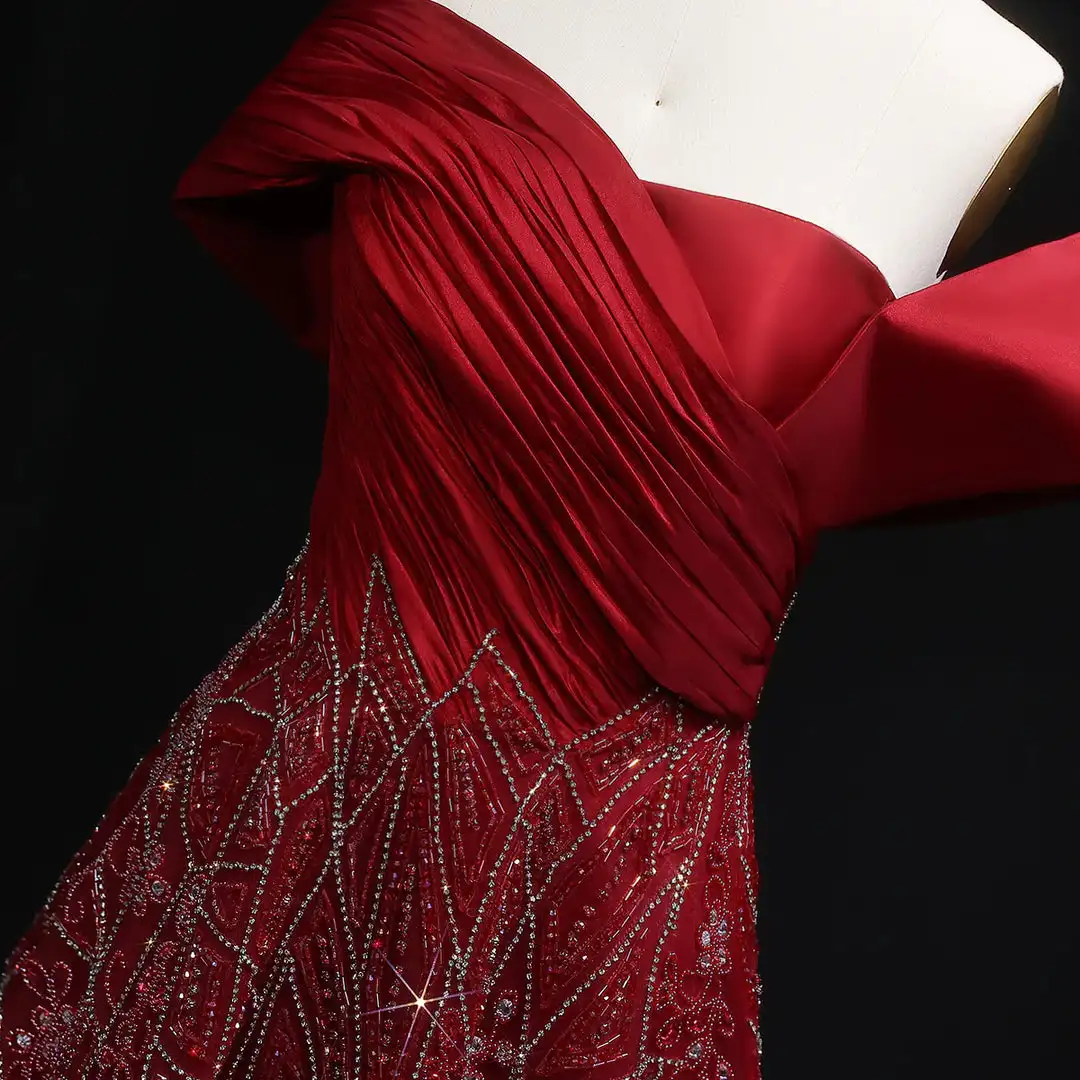 فساتين سهرة مطرزة باللون الأحمر بدون أكتاف من Jirocum مع قطار بتفاصيل فيونكة على شكل حرف A فساتين حفلات رسمية