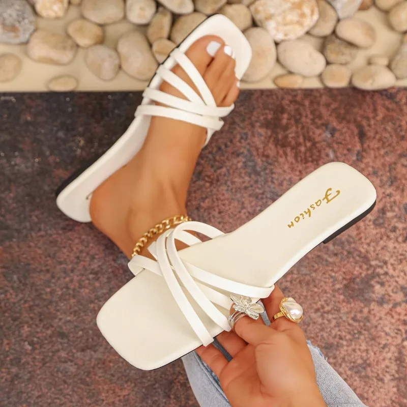 

Ladies Square Head Crossed Roman Slippers Classic Solid Color Light Flat Shoes New Comfortable Outdoor Walking Sandals in Summer
