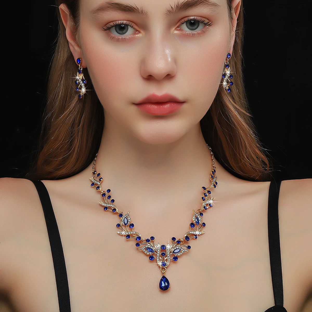 Royal Banquet Style Retro Palace Color Treasure Set with Diamonds, Multi Occasion Women's Elegant Temperament Accessories