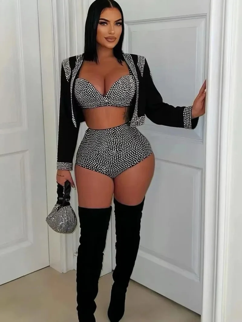 Рисунок 4 - Великолепная куртка со стразами