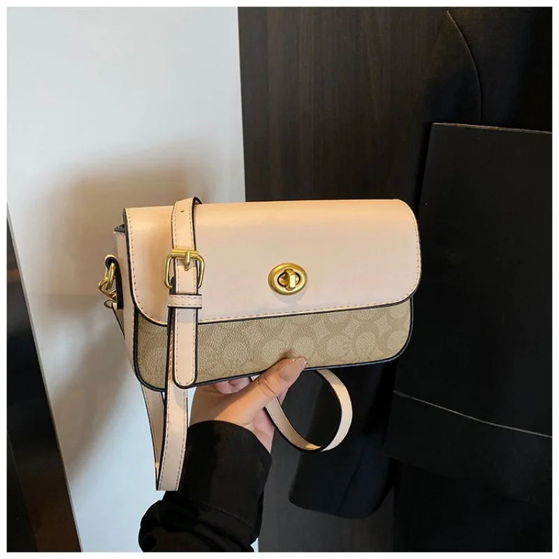 

Ladies Chic Leather Crossbody Bag For Daily Commute Adjustable Strap Classic Design