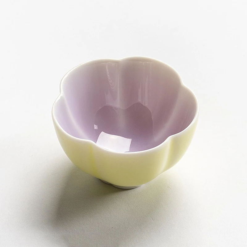 

Underglaze Colored Petal Cup, Plum Blossom Cup, Tea Tasting Cup, Master Cup, Personal Retro Single Cup, Kung Fu Tea Cup