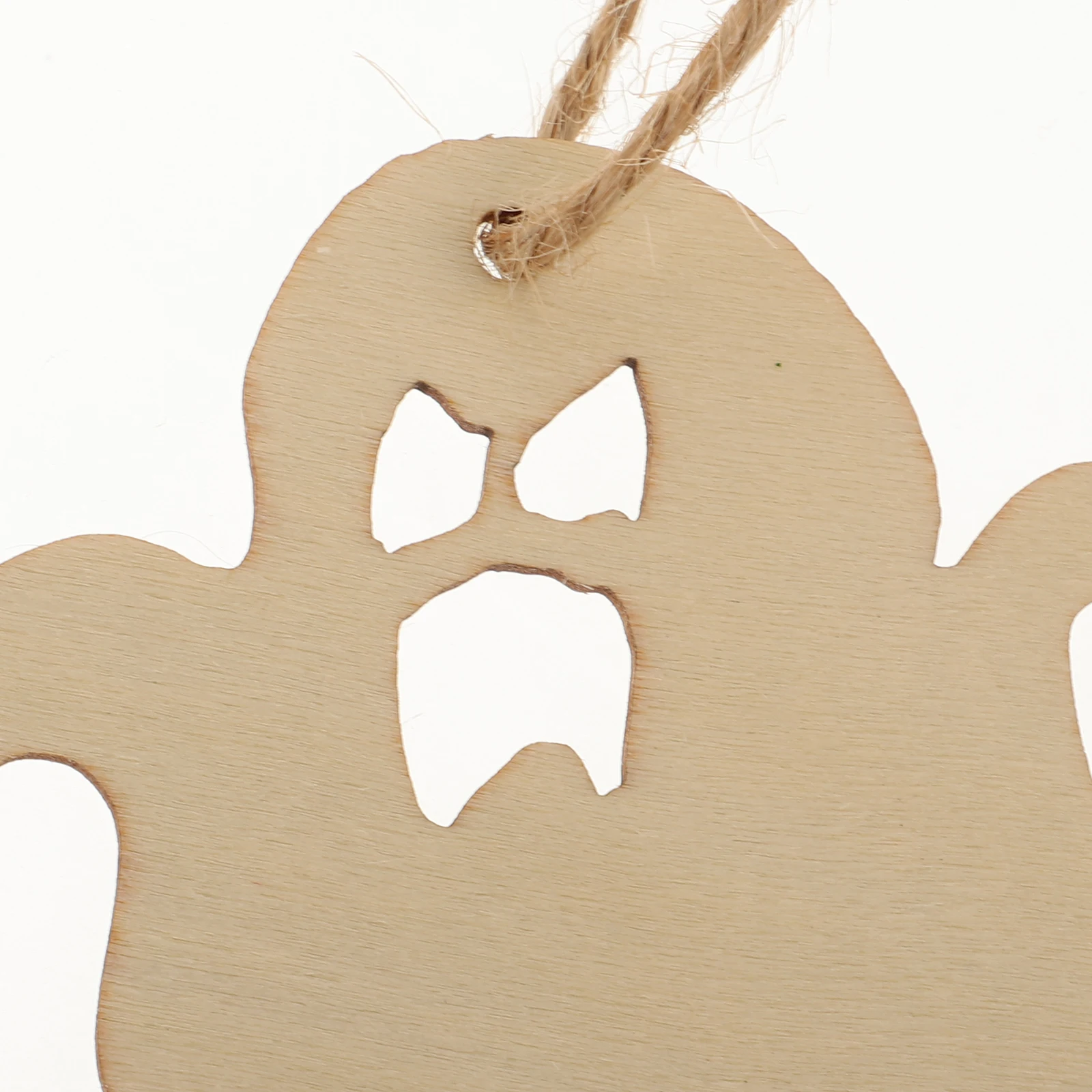 

10pcs Wooden Pendant Wrathful Ghost Pattern Halloween Embellishments Decorations Craft Projects Scrapbooking Tags Cards Making