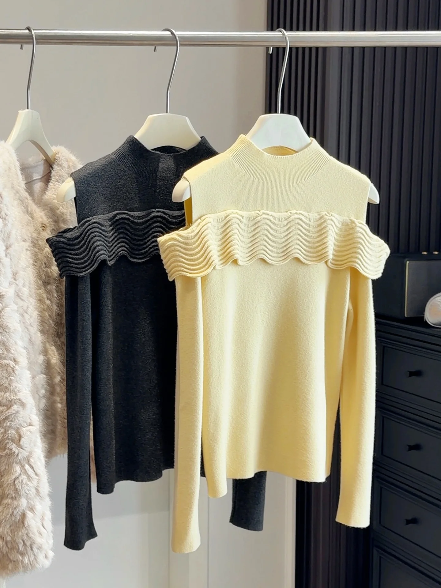 

Sweet Yellow Off Shoulder Knit Pullover Sweater Women New Spring Sexy Ruffle Patchwork Comfortable Soft Warm Bottoming Shirts
