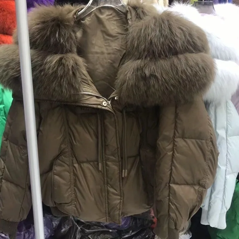 女性のチャイニーズノットファーカラー韓国版ショートライト高級ファー本物の防寒と暖かいジャケットコート新しいダウンジャケット