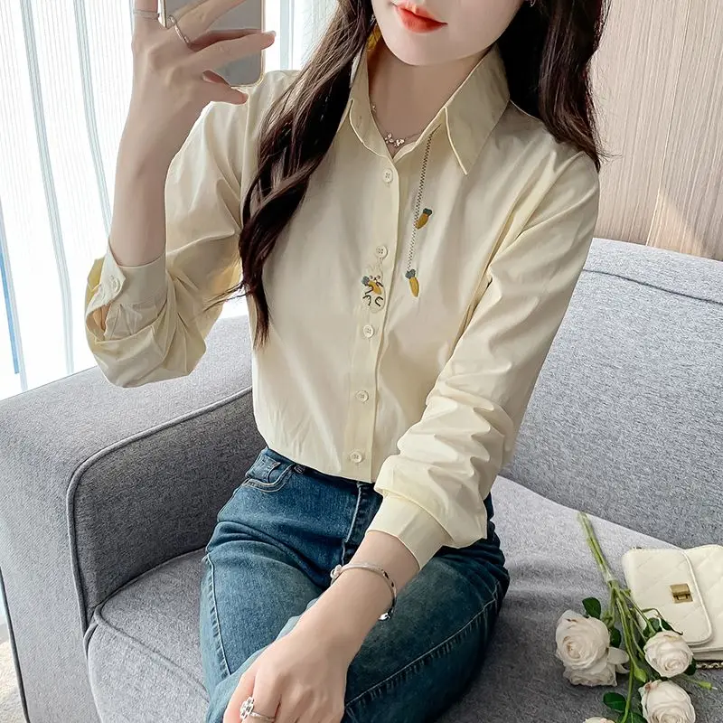 Temperament and Fashionable Design Embroidered Cotton Shirt for Women's Fashionable Age-reducing Long-sleeved Shirt