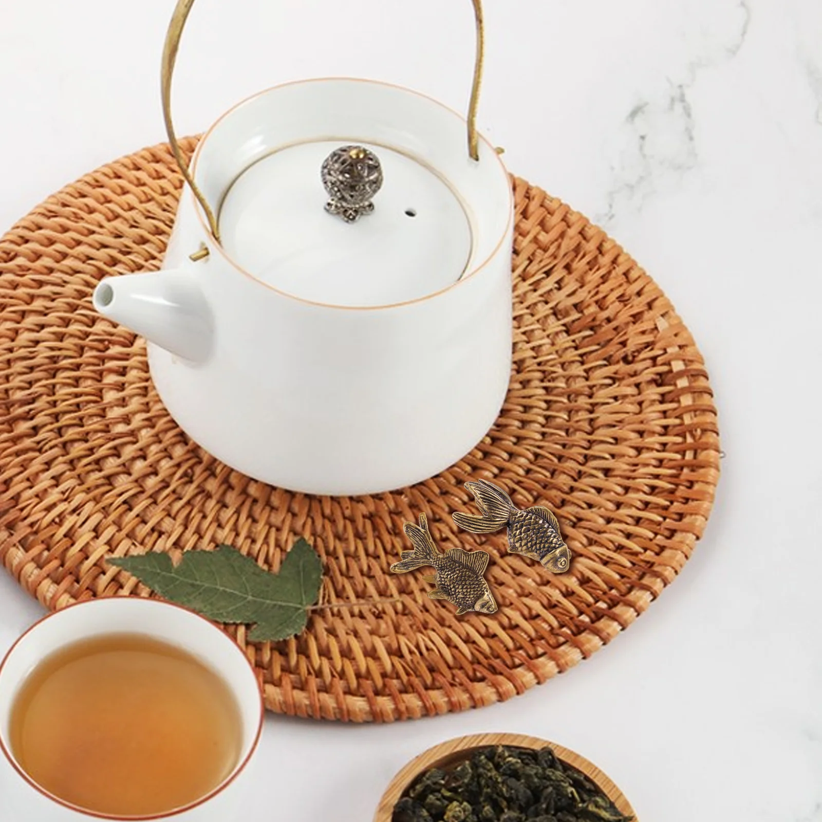 

2 Pcs Brass Fish Figurine Goldfish Statue Chinese Figurines Statues Small Decoration