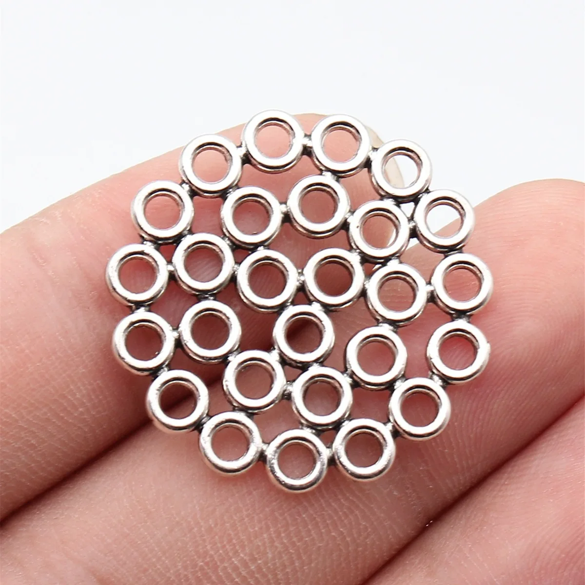 WYSIWYG 5pcs 30x30x1.8mm Antique Silver Color Hollowed-Out Circular Plate Connector For DIY Jewelry Making
