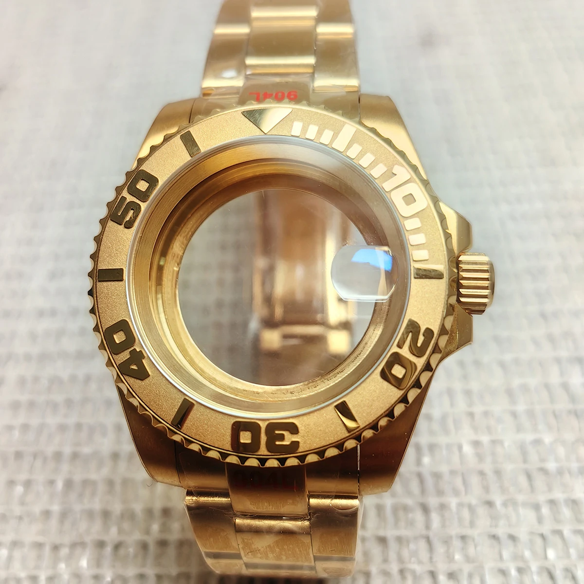 

40MM all-gold watch case and strap, sapphire glass, suitable for NH34 and NH35 movements, 28.5mm dial