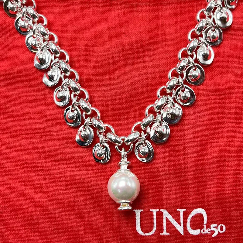 Highlight The Unique Charm Of Harmonious Elegance Urious Expensive Rose Gold And Clothing Matching Pearl Necklace Uno