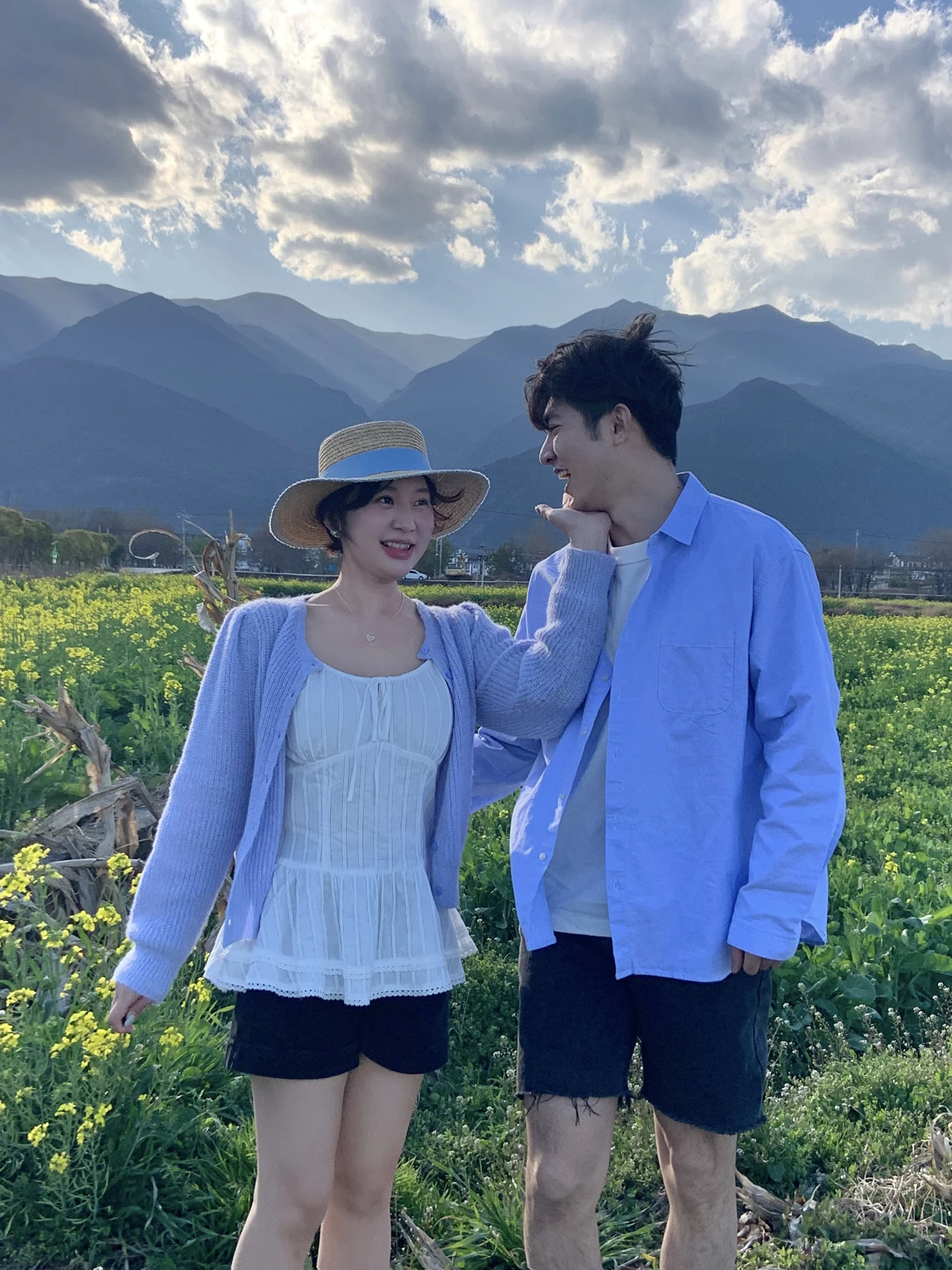 

Korean Sle Straight Leg Jeans orts for Women Early Spring Side Slit plus Size High Waist Zipper Closure Color