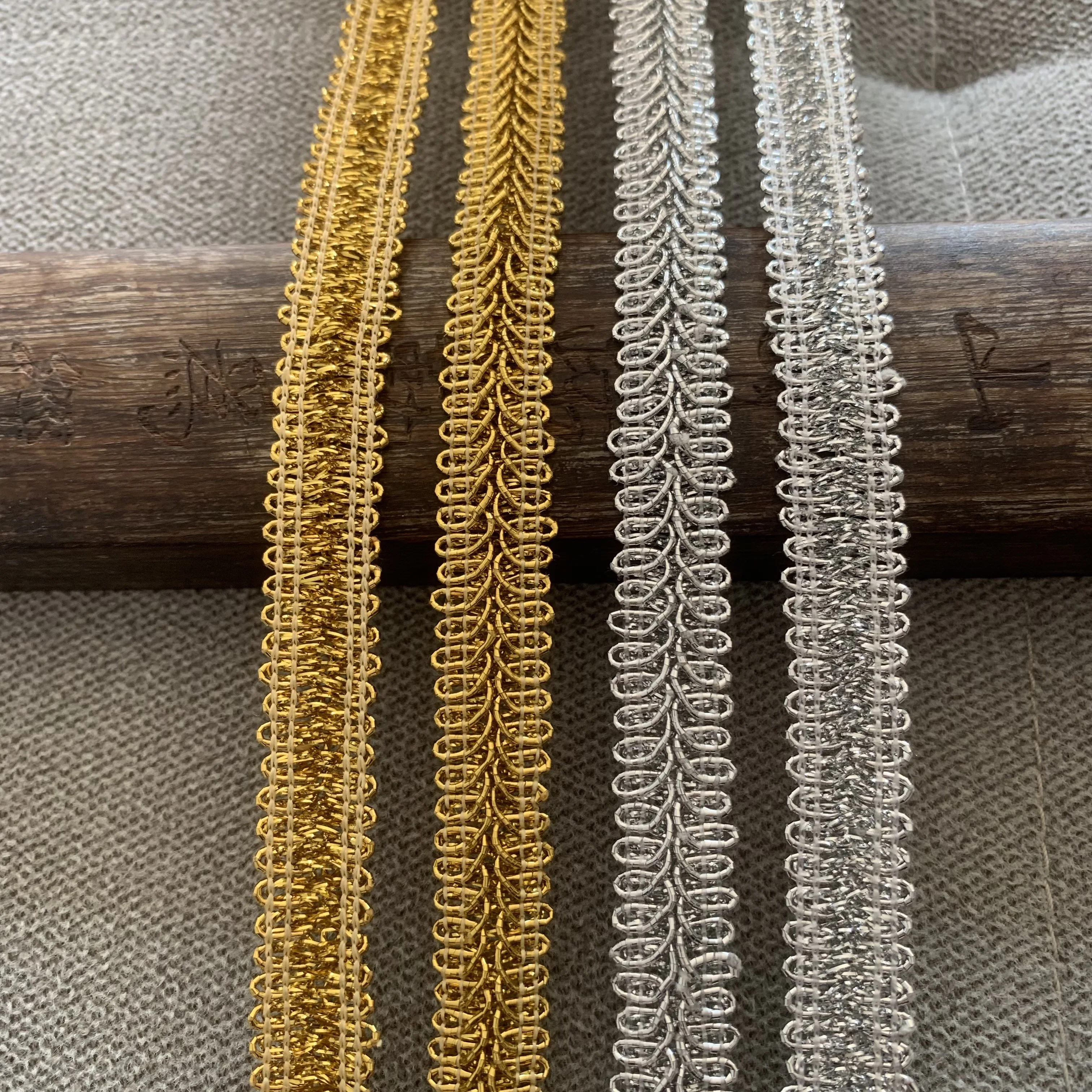 5m/16.4ft Each Pack Gold Silver Lace curve trims Weaving centipede for Dress bars Decorations Handmade DIY sewing Crafts ribbons
