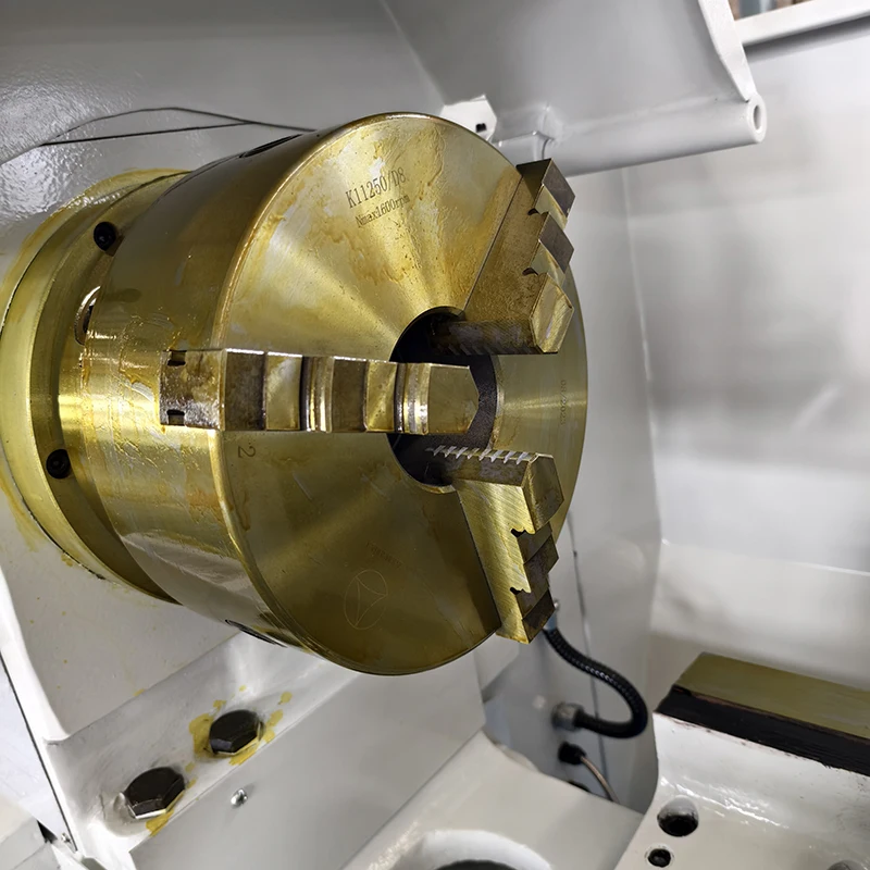 آلة مخرطة يدوية أفقية C6140 طول قطع المعادن يصل إلى 750 مللي متر 1000 مللي متر 2000 مللي متر أداة دقيقة لأشغال المعادن