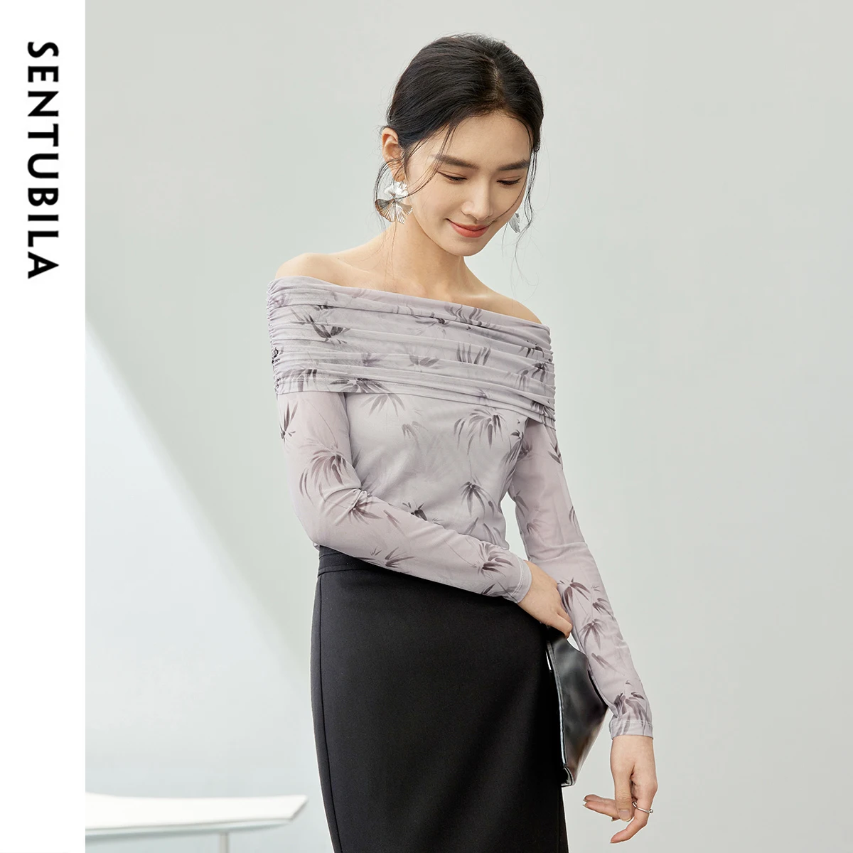 

SENTUBILA Printing Slash Neck T-shirt for Women 2025 Spring New Slim Fit Folds Long Sleeve Mesh Elegant Retro Pullover 141T53448