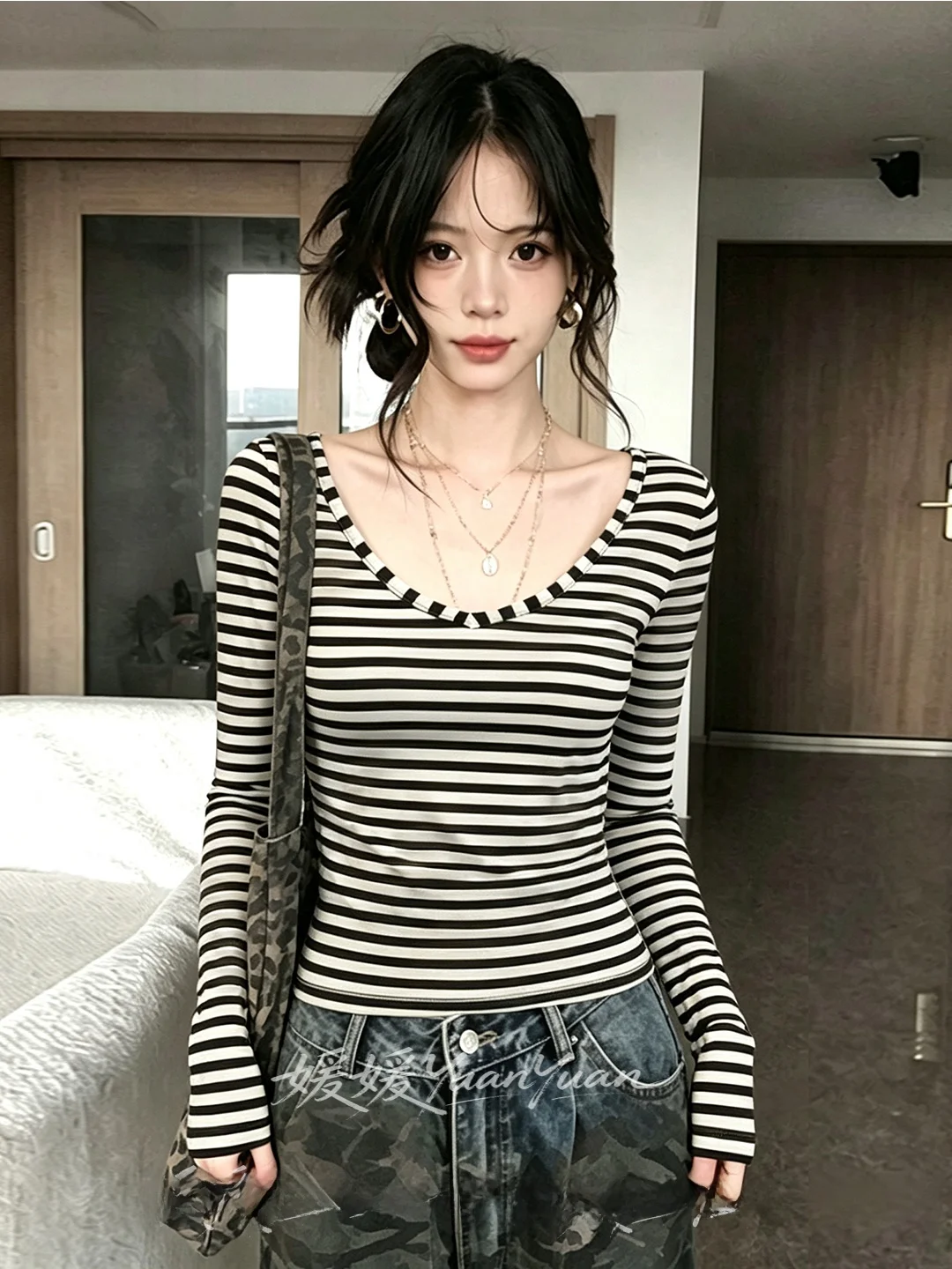 Slim Fit Long Sleeve V-Neck T-Shirt Color Block Striped Elastic Base Shirt Sexy Girl Top Breathable Comfortable Polyester Fabric