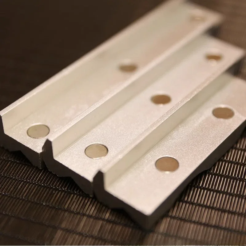 

Taihu pliers, magnetic aluminum alloy jaws, V-shaped anti-slip bench jaws,multi-functional protective workpieces, anti-slip jaw