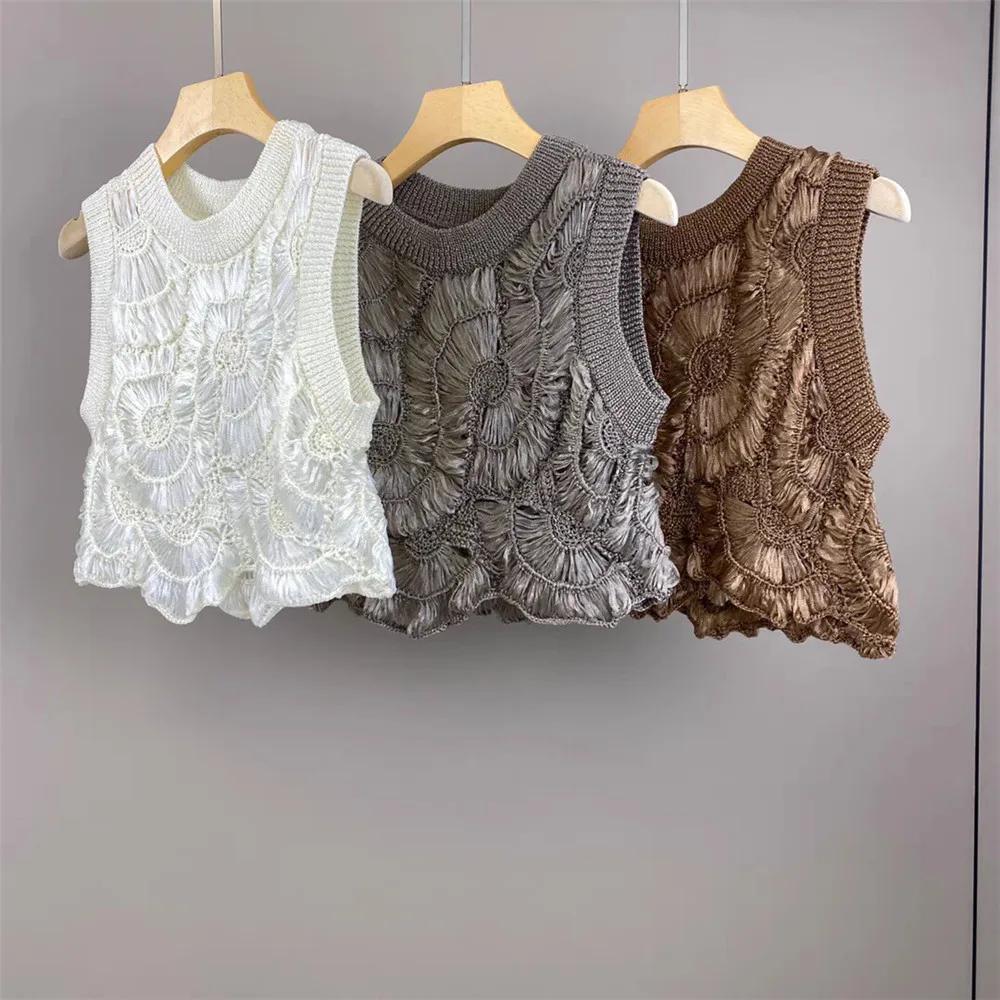 

2024 Women Knit Silk Vest Crochet Hollow Round Neck Pullover Sleeveless Top