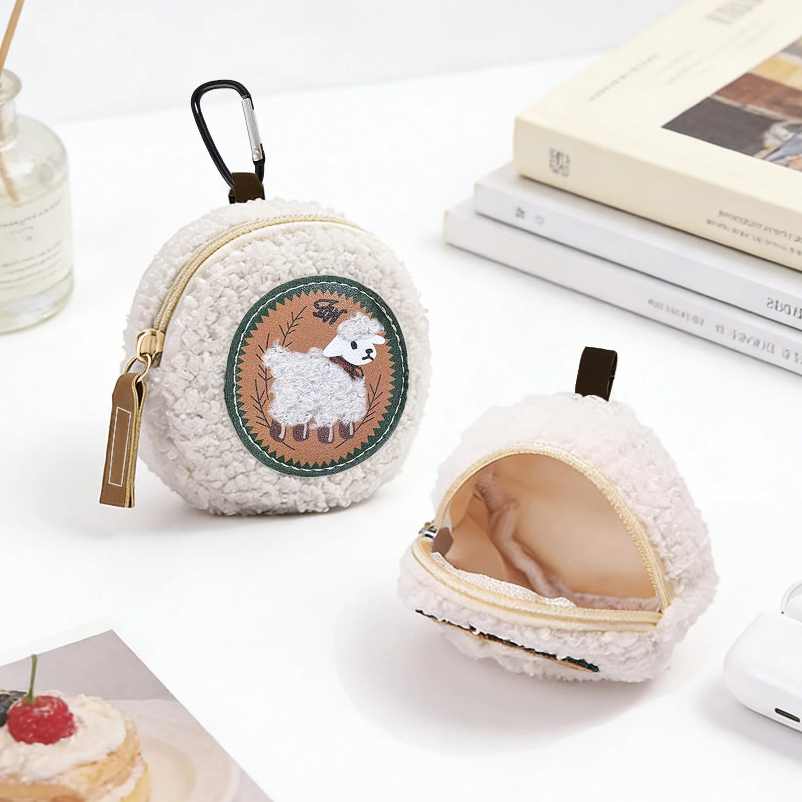 Cute Lamb Plush Coin Purse Pendant, Mini Earphone Storage Bag, Portable Pouch for Couples & Best Friends Bag Charm