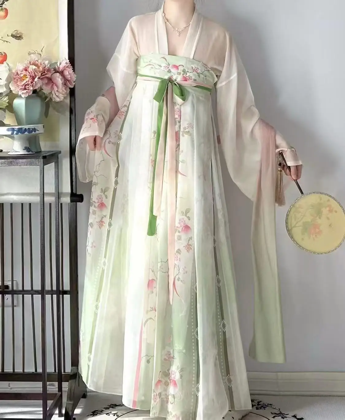 

Elegant Tang Dynasty Hanfu for Women Traditional Palace Style Straight Bust Wrap Skirt Set Halloween Event Stage Dance Outfits